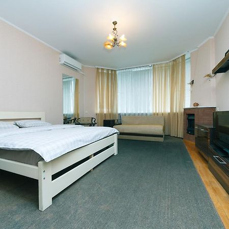Apartment Poznyaky-Bazhana Kiev Luaran gambar